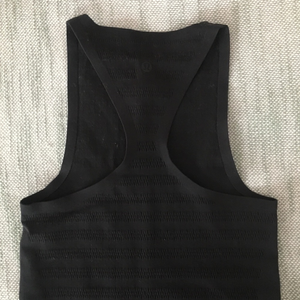 Lululemon tank top